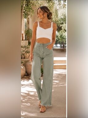 Mavi Shelia High-Rise Straight Leg Sage Green Raw Hem Jeans NWOT size 28/29